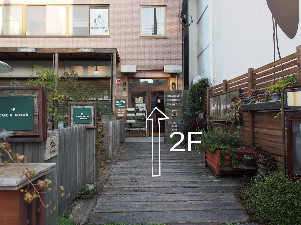 Bonfire Hostel Osaka Exterior foto